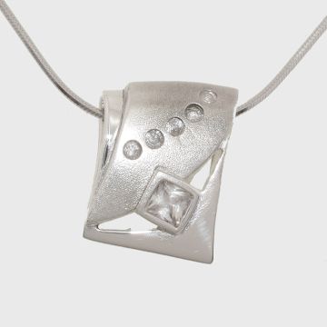 Silver pendant with zircon stones