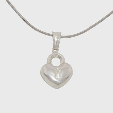 Silver pendant in the shape of a heart 