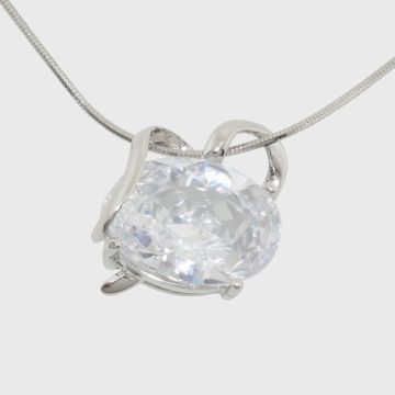 Silver pendant with zircon stone 