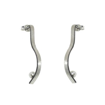 Moderne Silberohrringe 925 oxidiert mit Naturperle