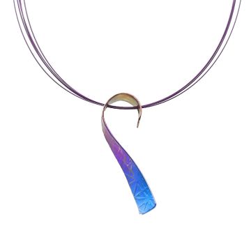 Twisted Ribbon Titanium Pendant 